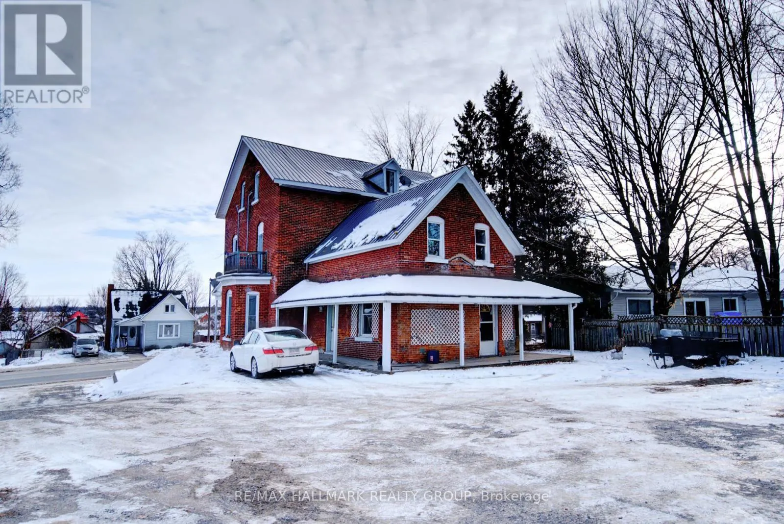 22 MAIN STREET