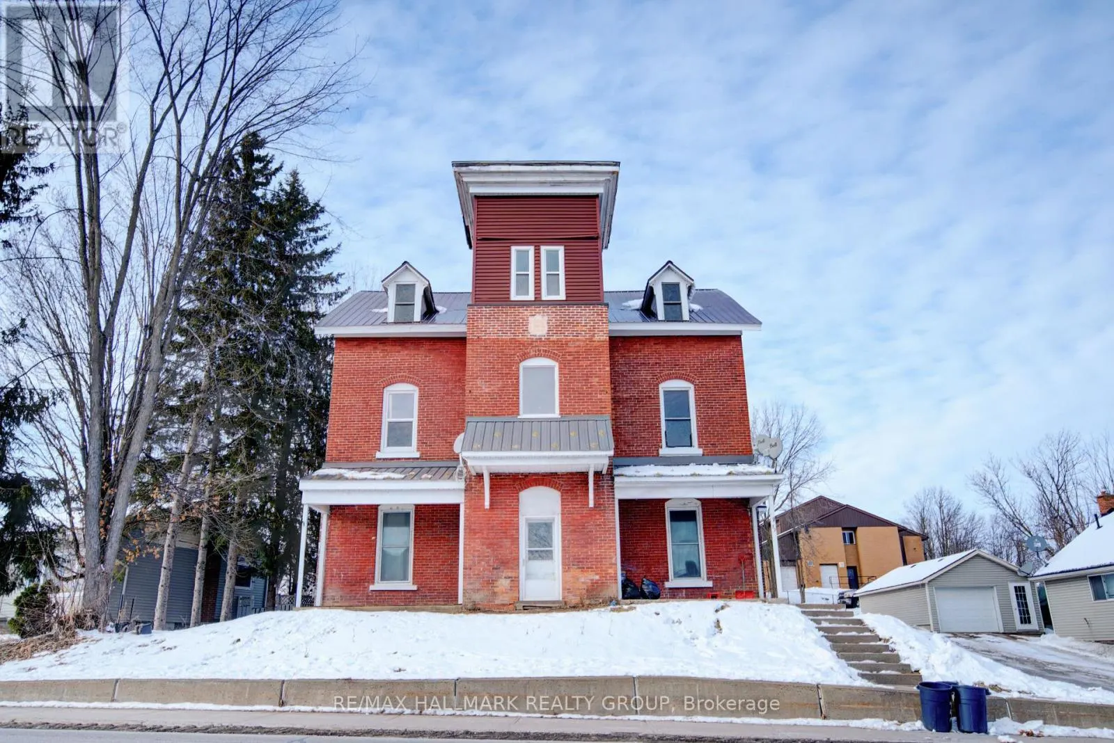 22 MAIN STREET