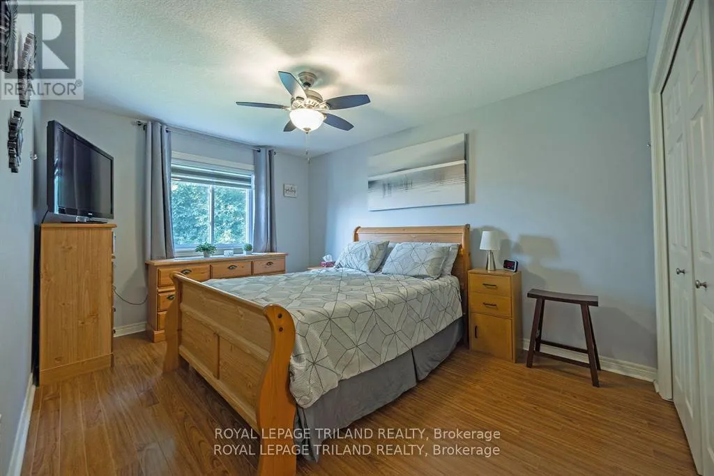1 - 410 BURWELL ROAD, #1
