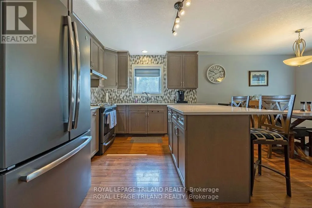 1 - 410 BURWELL ROAD, #1