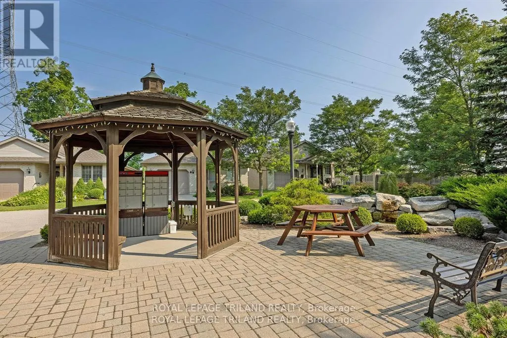 1 - 410 BURWELL ROAD, #1