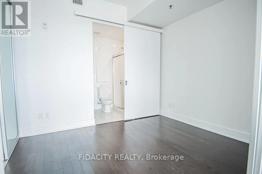 810 - 88 RICHMOND ROAD