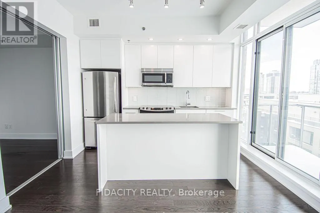 810 - 88 RICHMOND ROAD