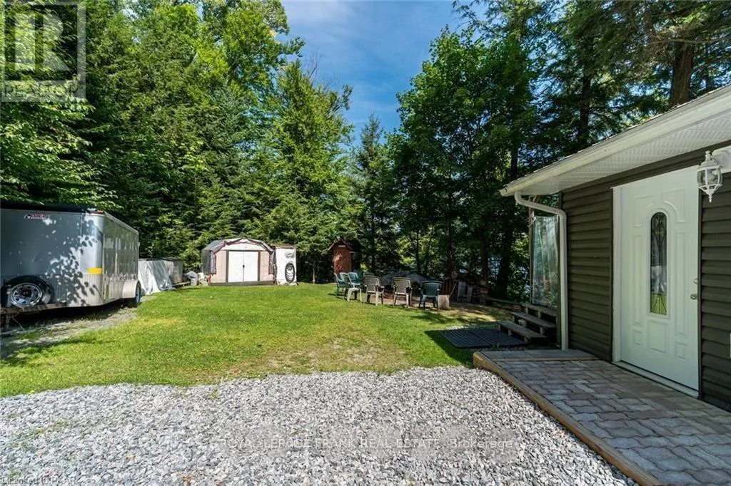 1758 PAPINEAU LAKE ROAD