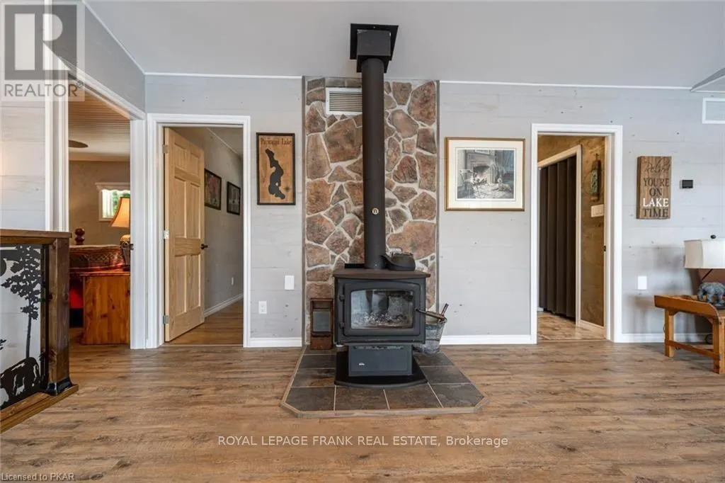 1758 PAPINEAU LAKE ROAD