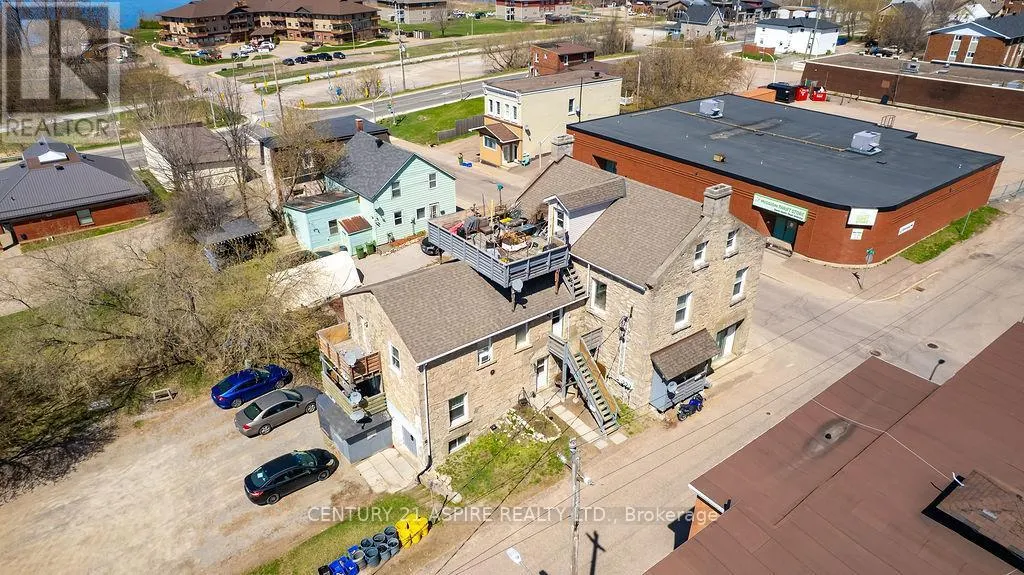 156 MACKAY STREET