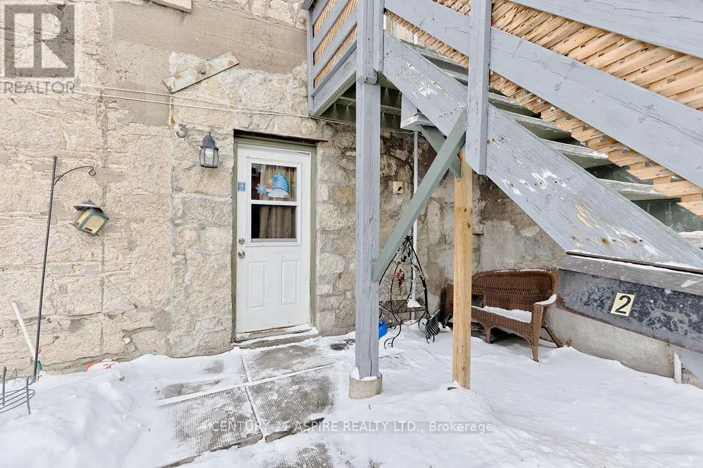 156 MACKAY STREET