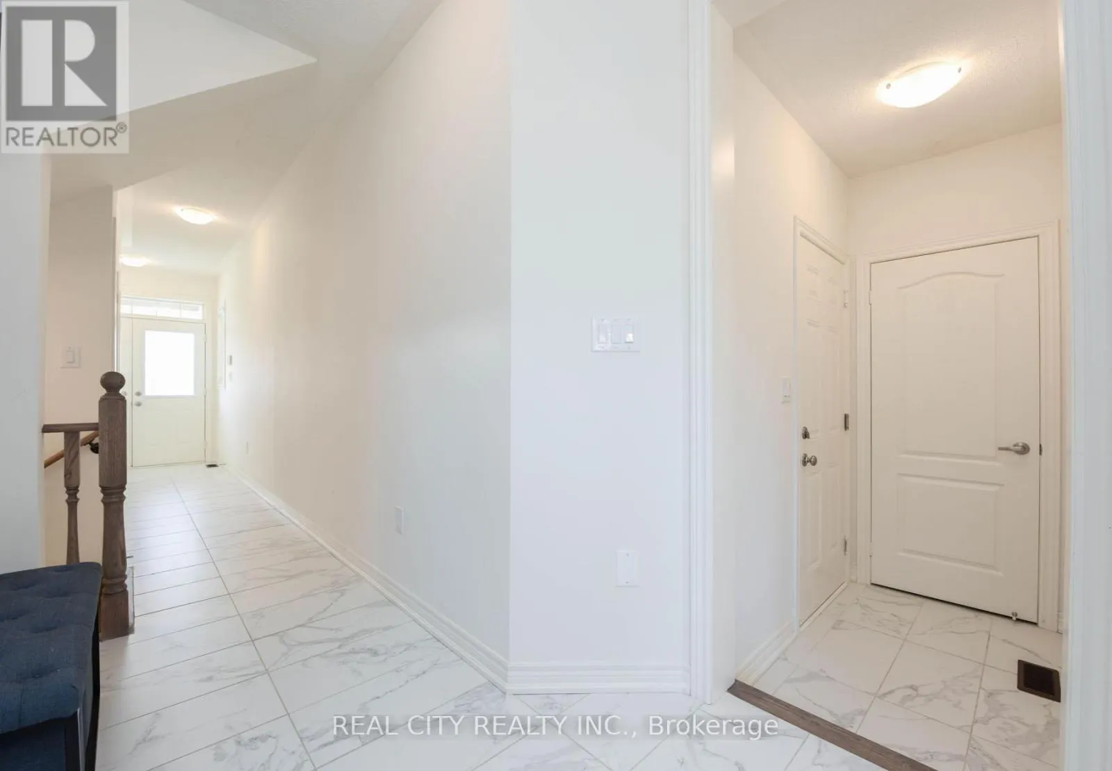 38 SILVER MEADOW GARDENS