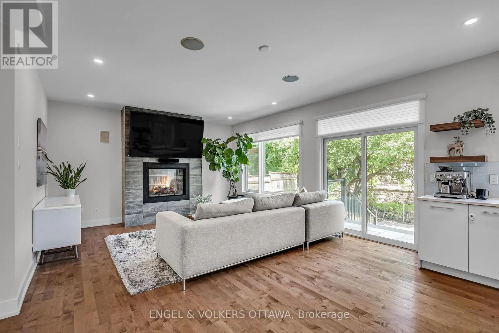 231 DANIEL AVENUE
