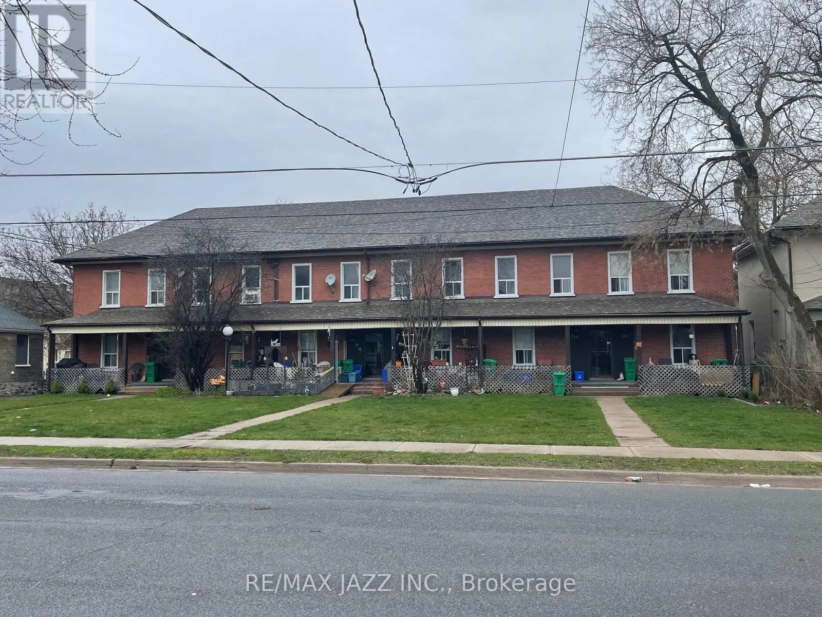 210-220 PERRY STREET