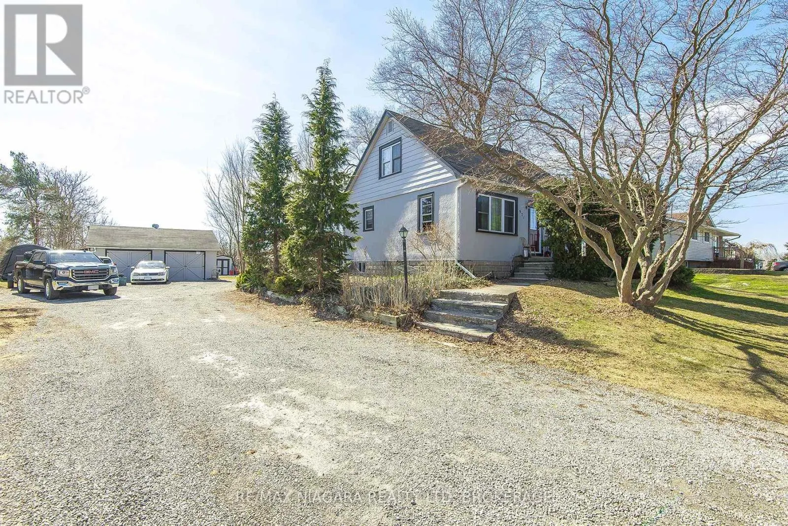 971 HWY 3 HIGHWAY E