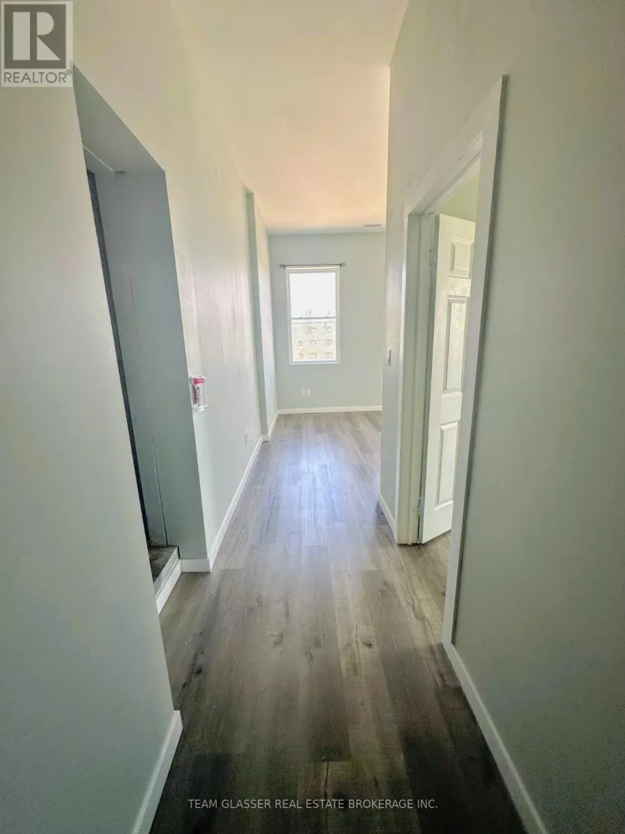 8 - 362 RICHMOND STREET, #8