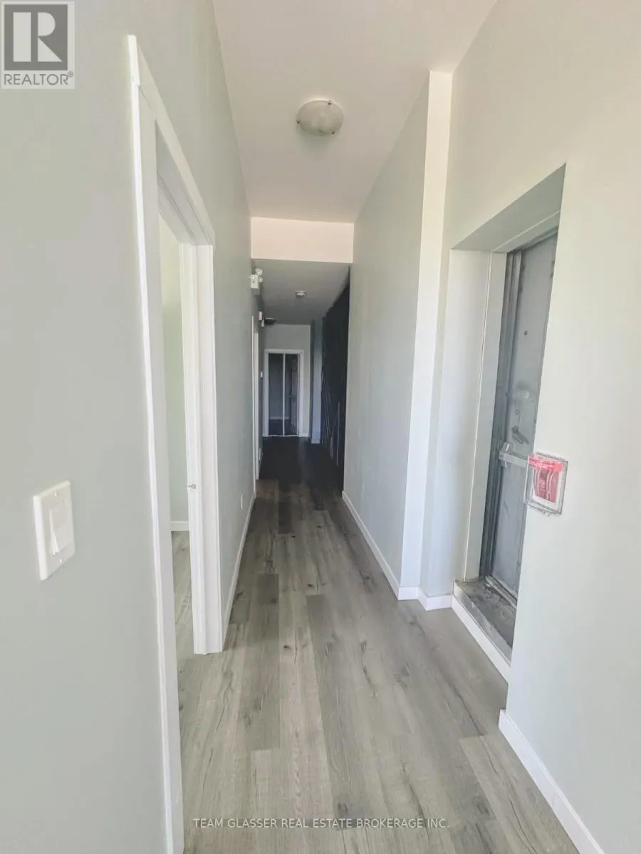 8 - 362 RICHMOND STREET, #8