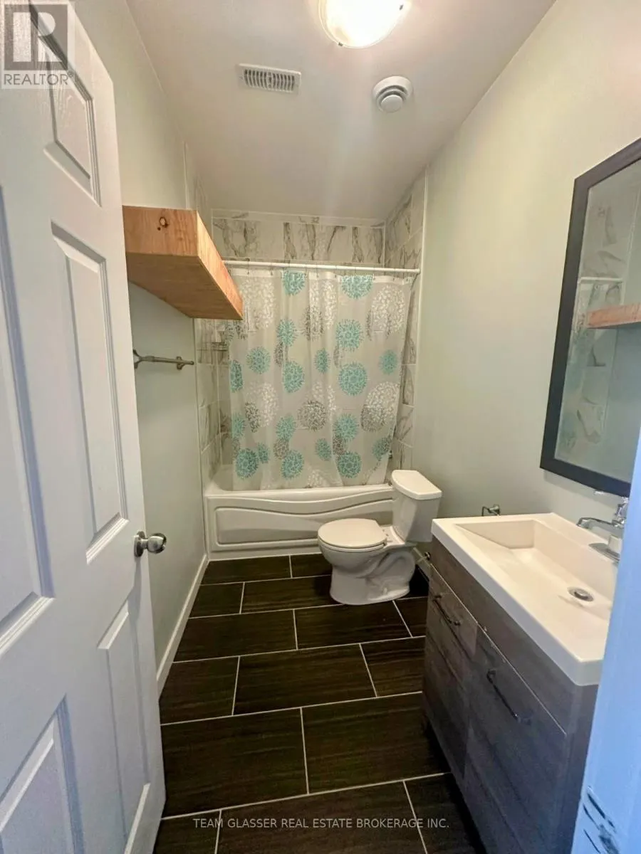 8 - 362 RICHMOND STREET, #8