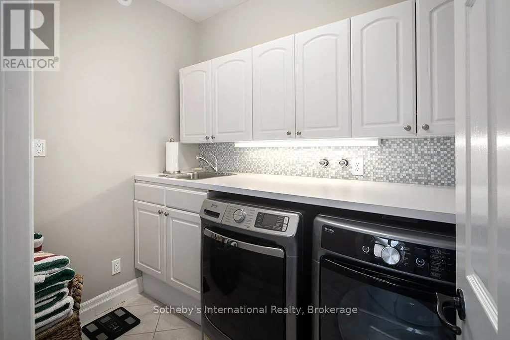 359352 GREY 15 ROAD