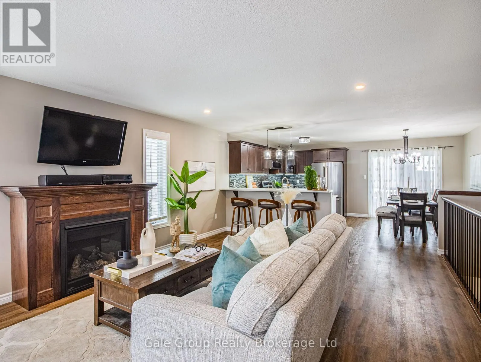 34 TARTAN DRIVE