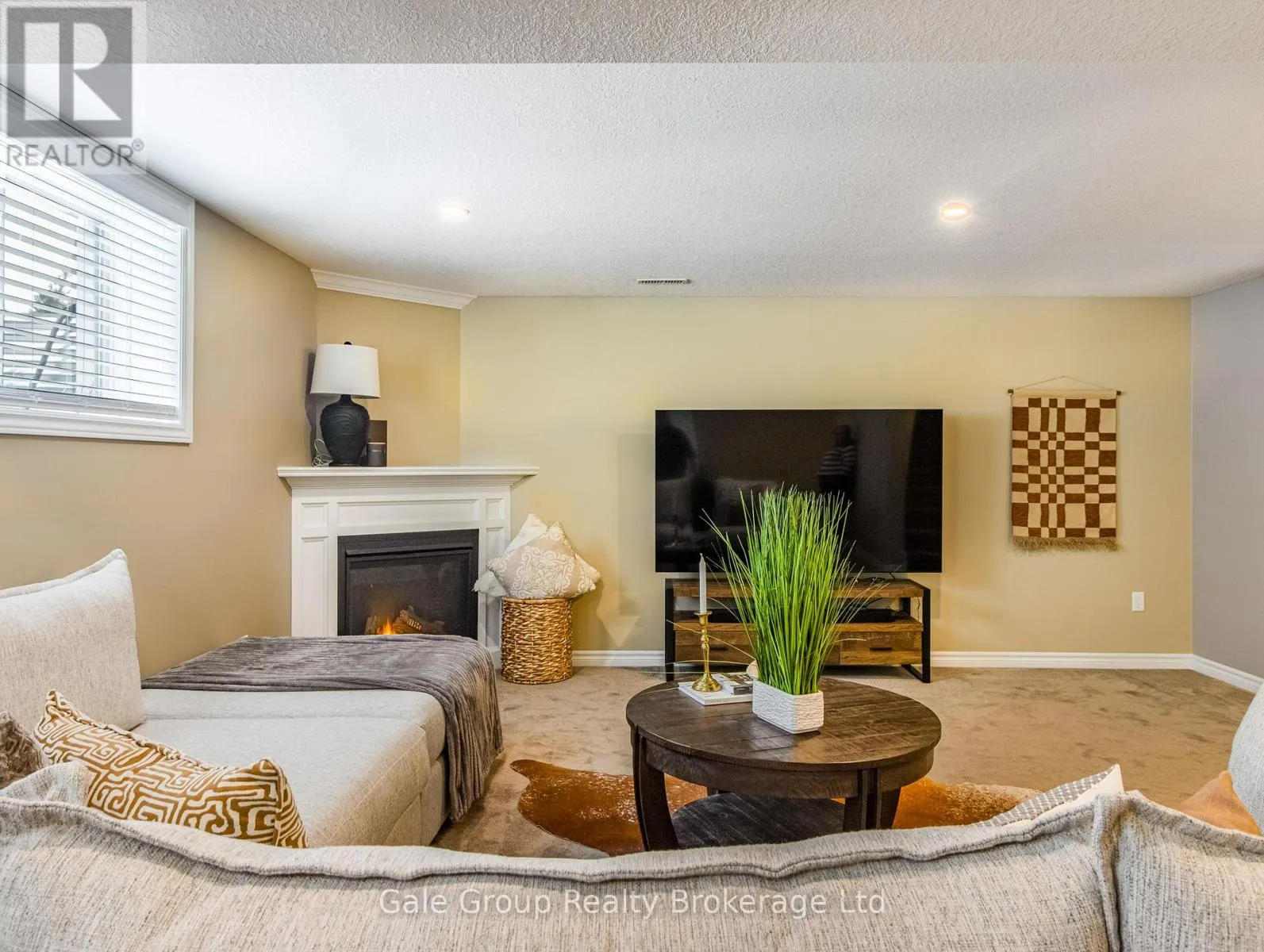 34 TARTAN DRIVE