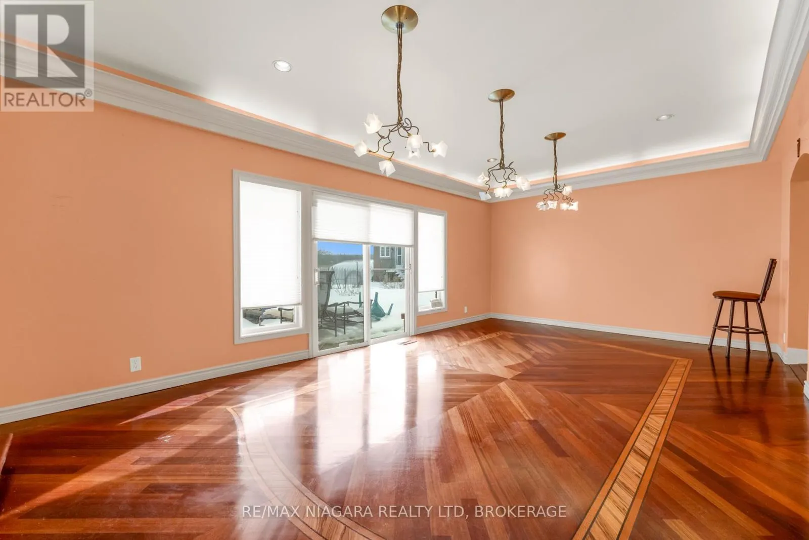 4850 HILLSIDE DRIVE