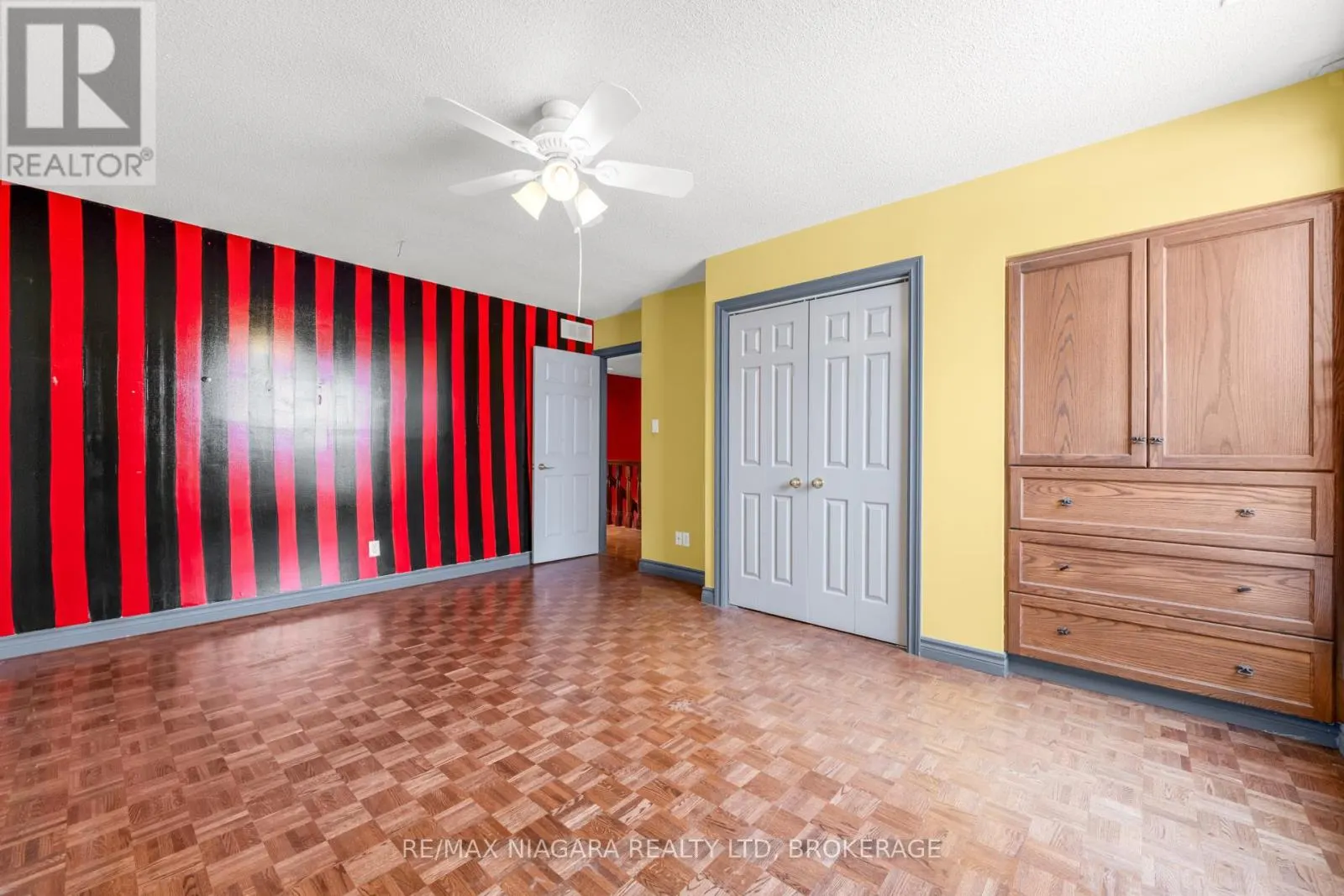 4850 HILLSIDE DRIVE