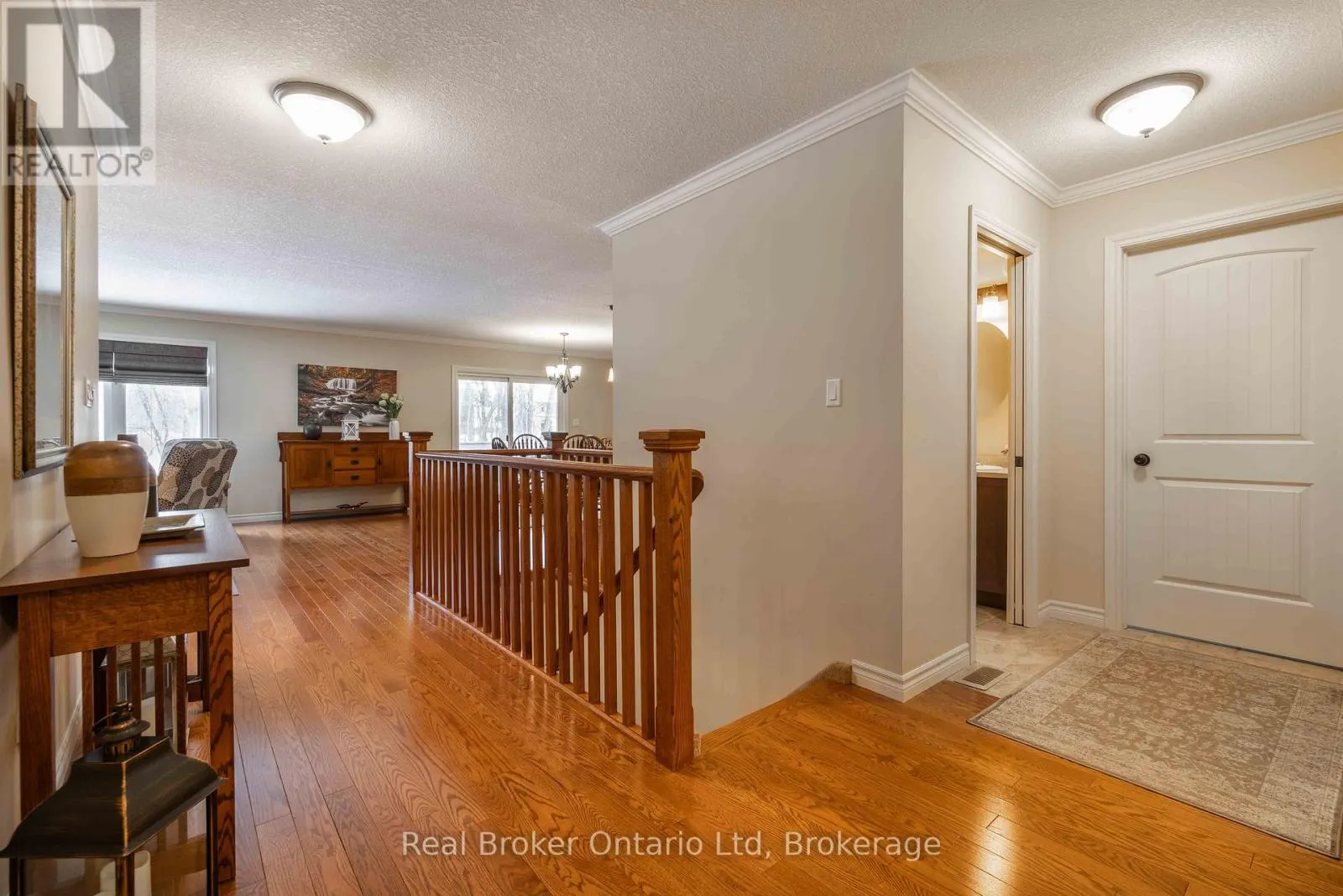 257 2ND STREET W