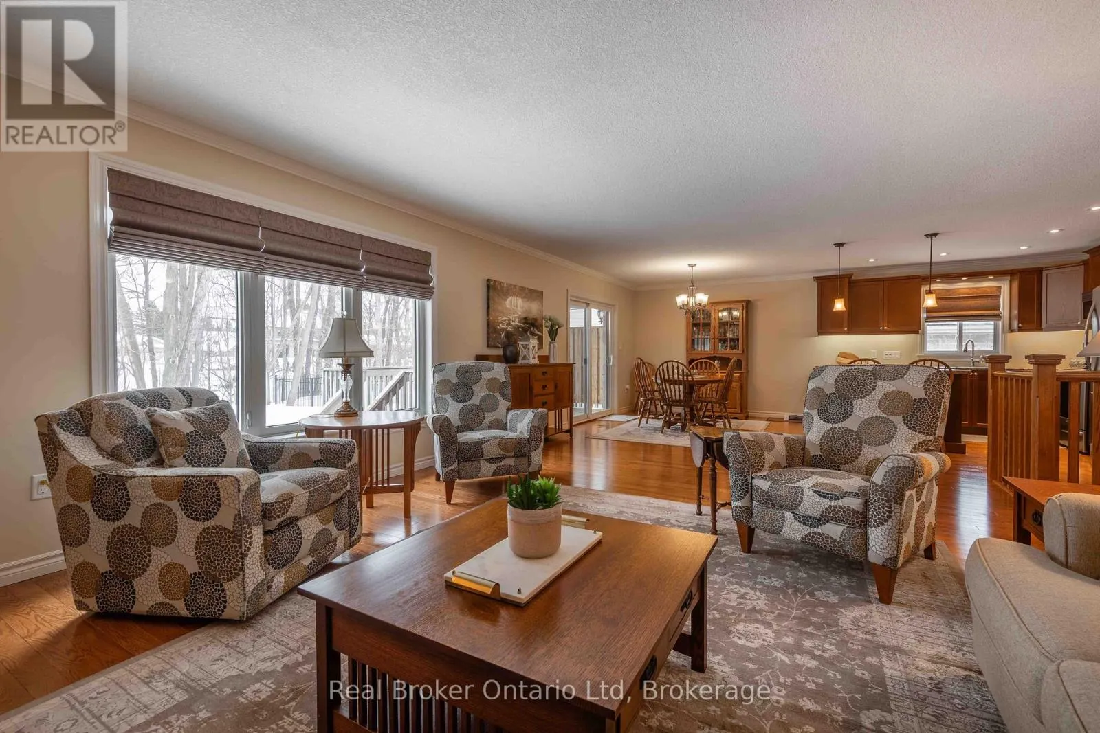 257 2ND STREET W