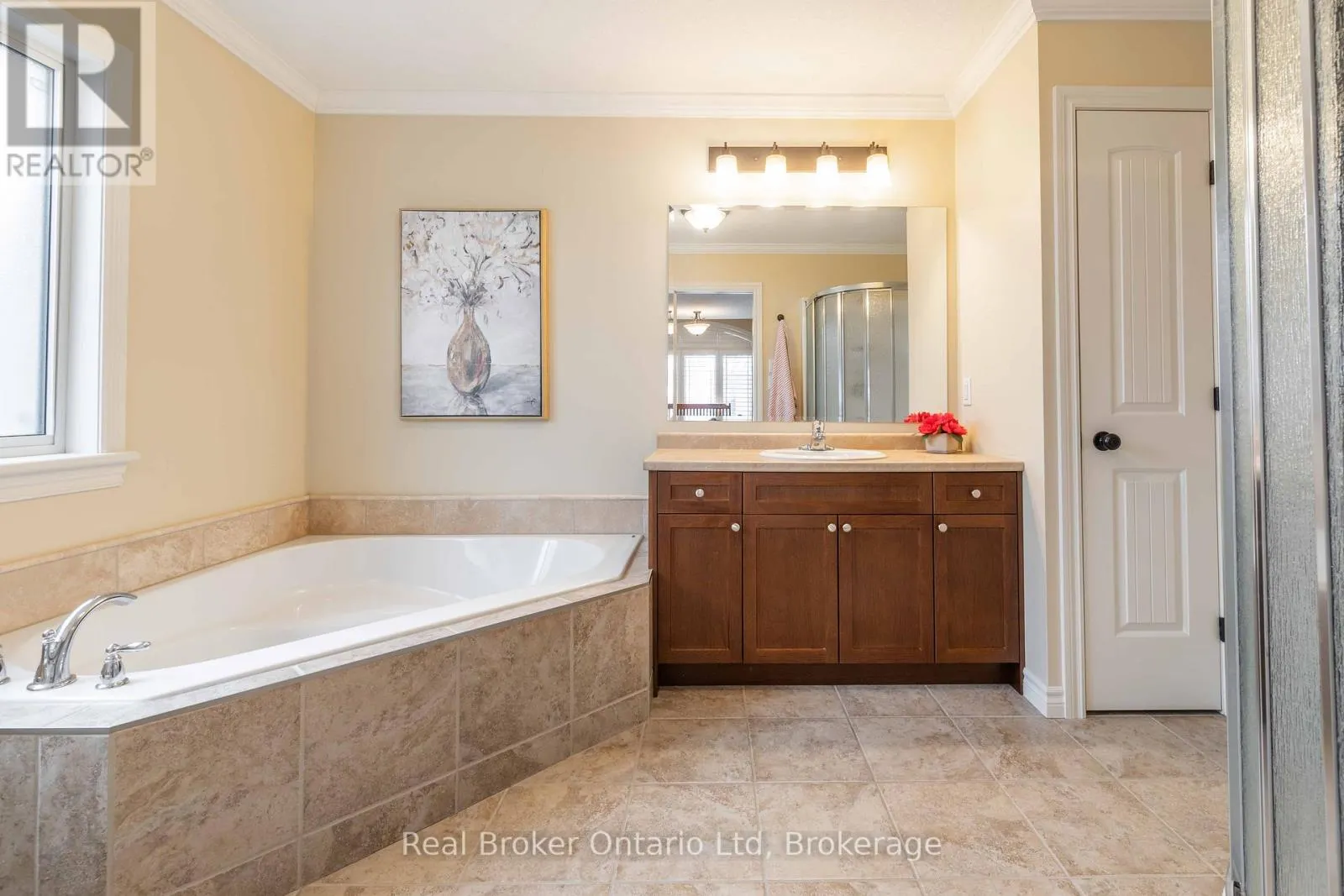 257 2ND STREET W