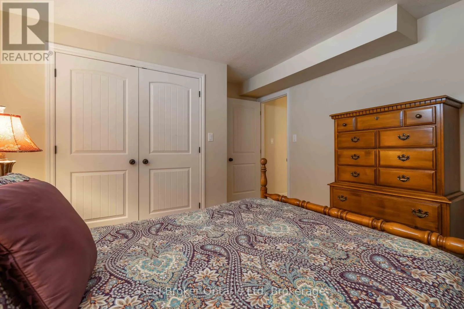 257 2ND STREET W