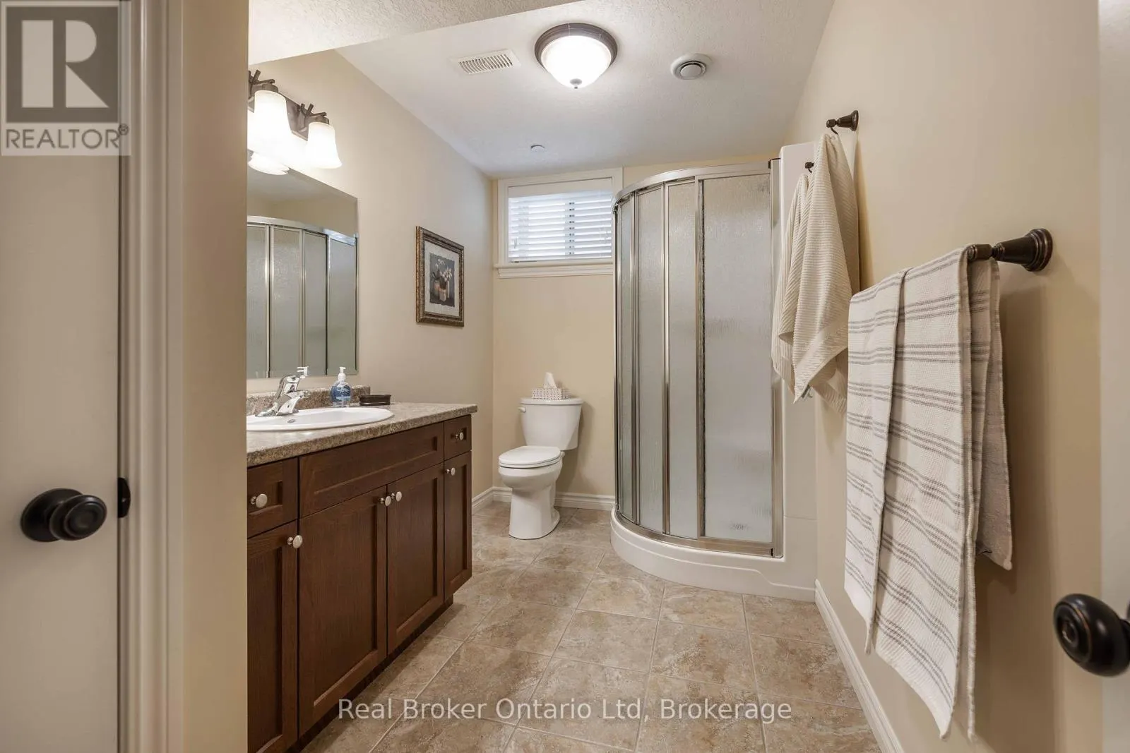 257 2ND STREET W