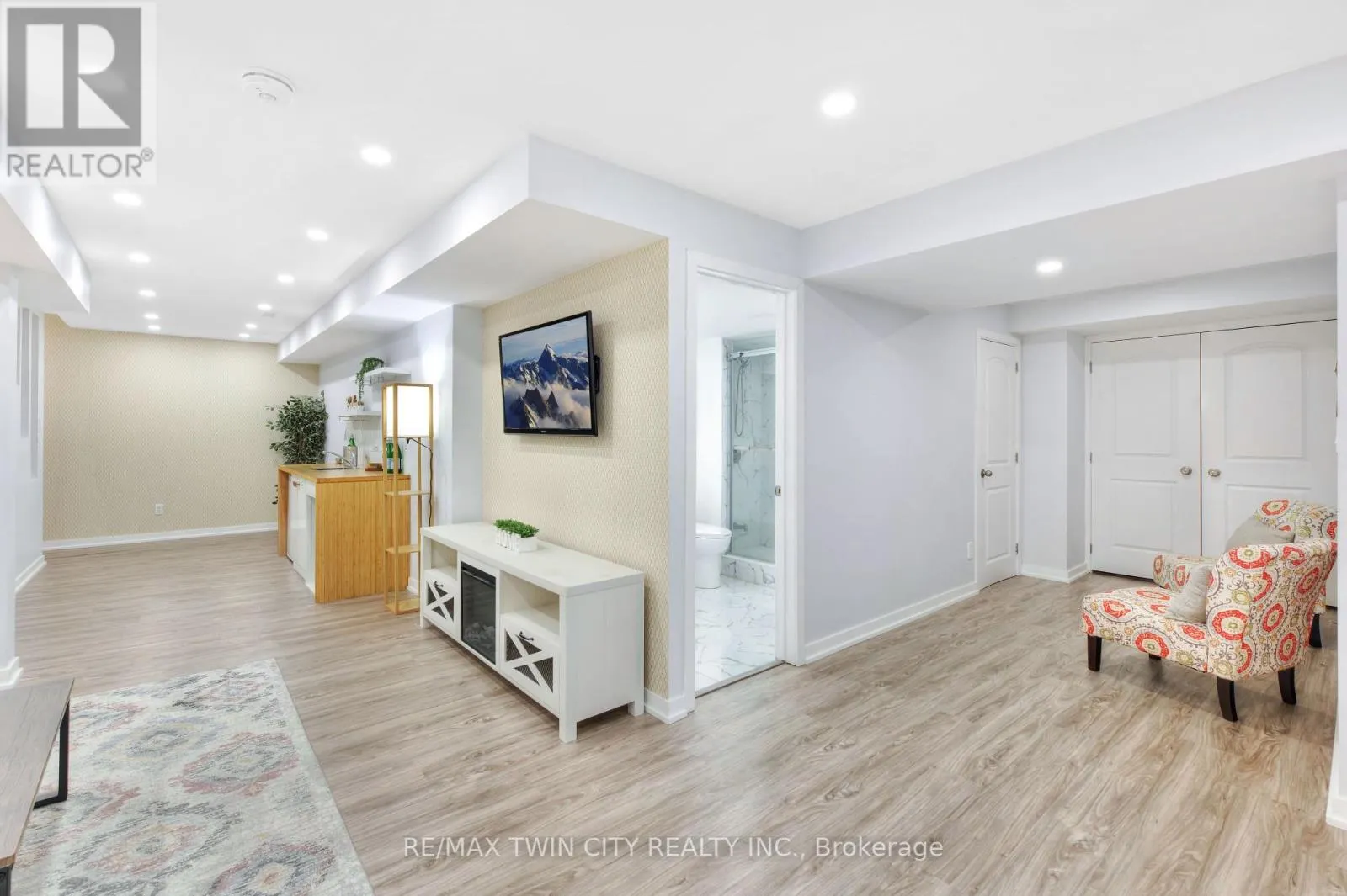 144 CINNAMON FERN STREET