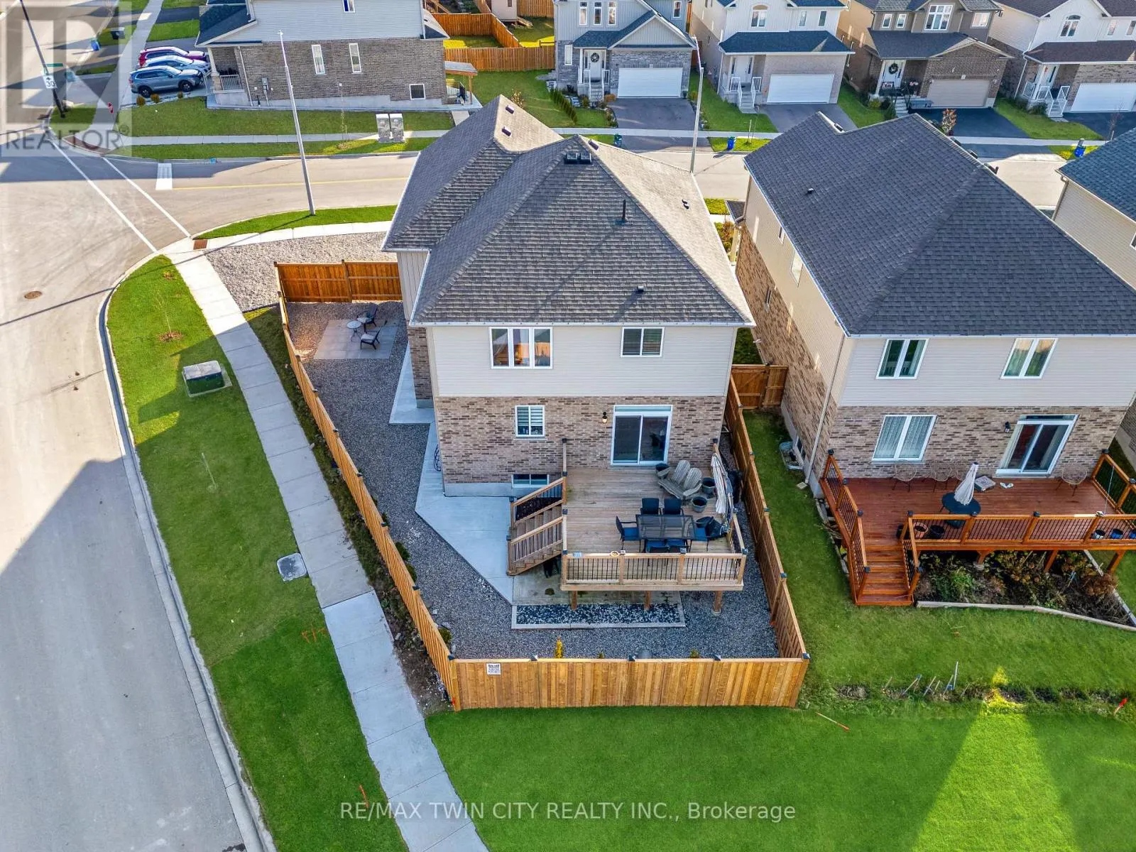 144 CINNAMON FERN STREET