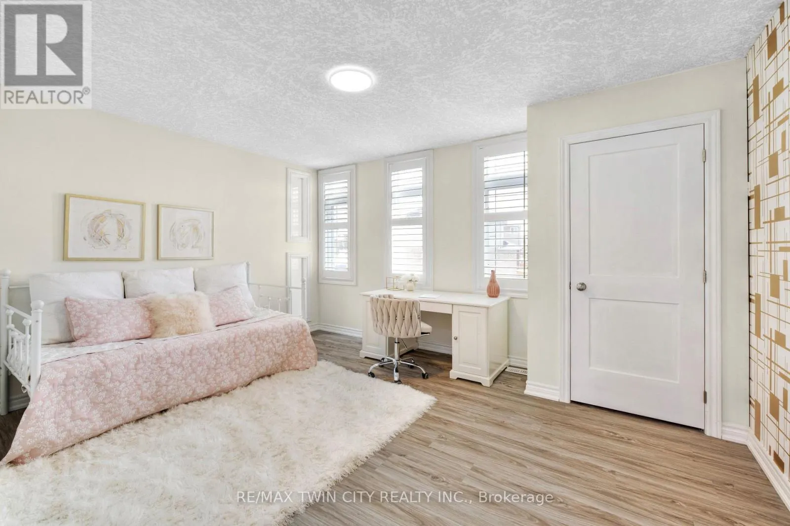 144 CINNAMON FERN STREET