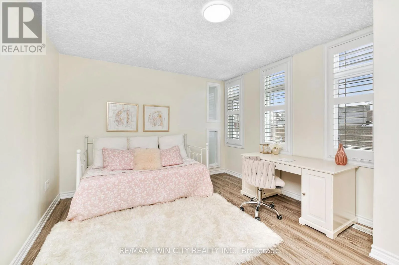 144 CINNAMON FERN STREET