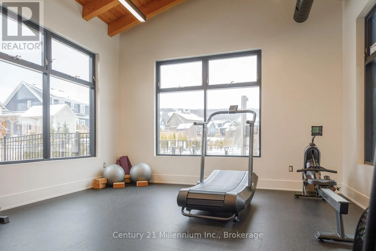 359 YELLOW BIRCH CRESCENT