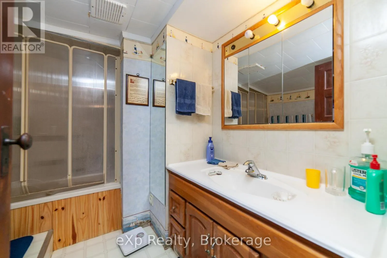 138268 GREY ROAD 112