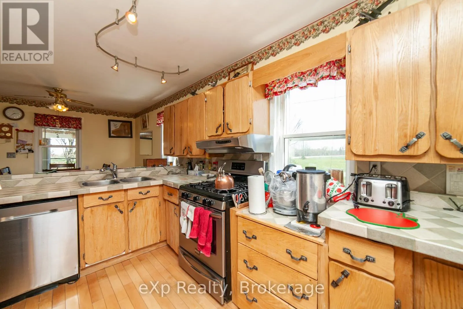 138268 GREY ROAD 112