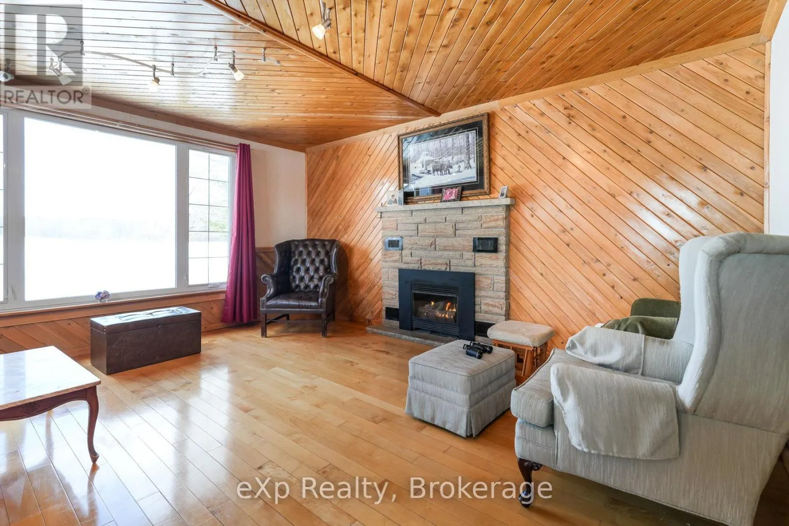 138268 GREY ROAD 112