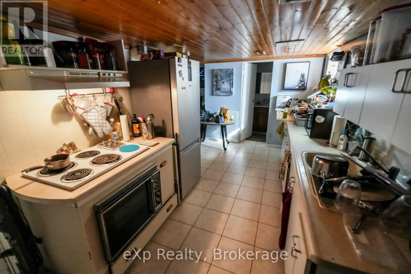 138268 GREY ROAD 112