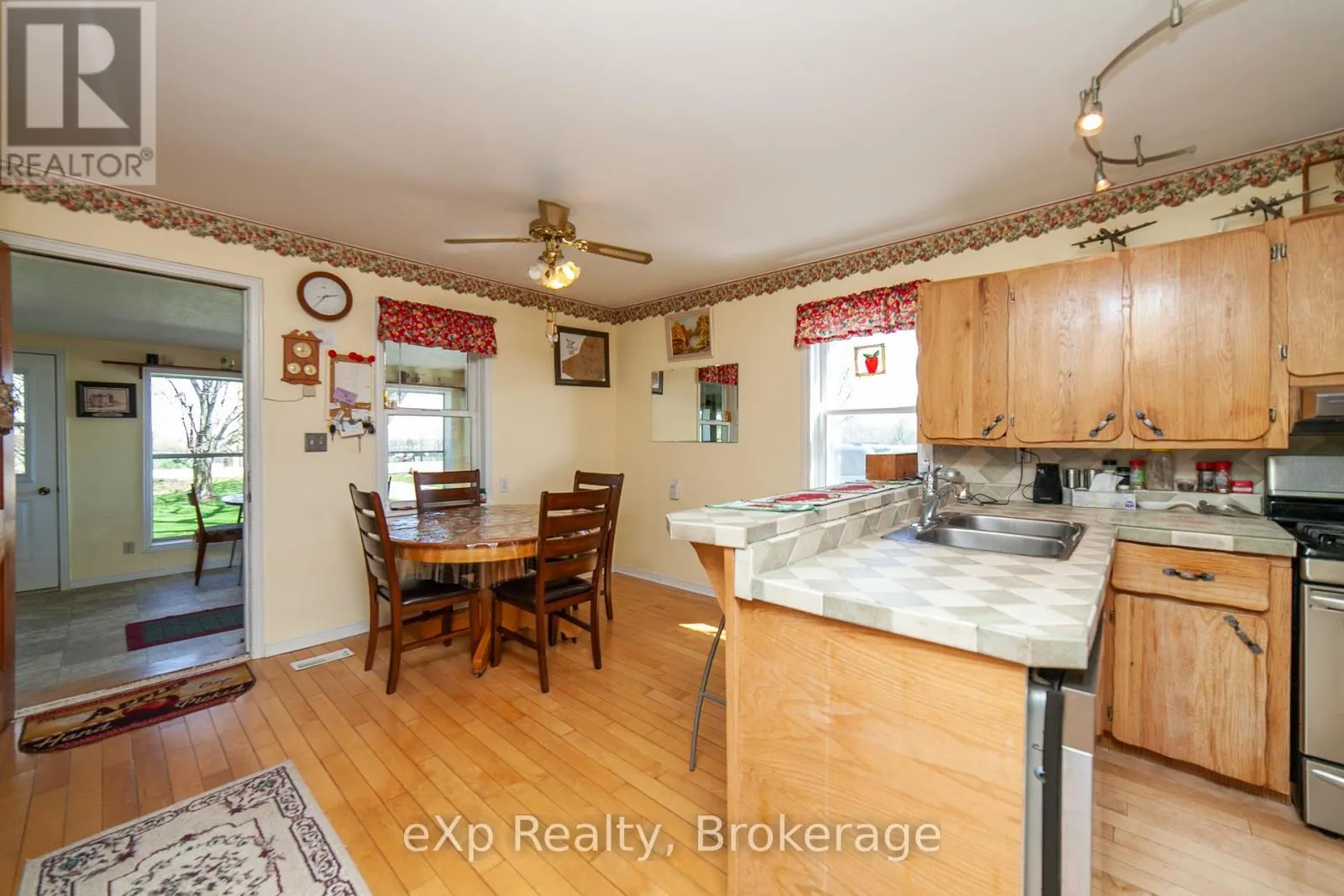 138268 GREY ROAD 112