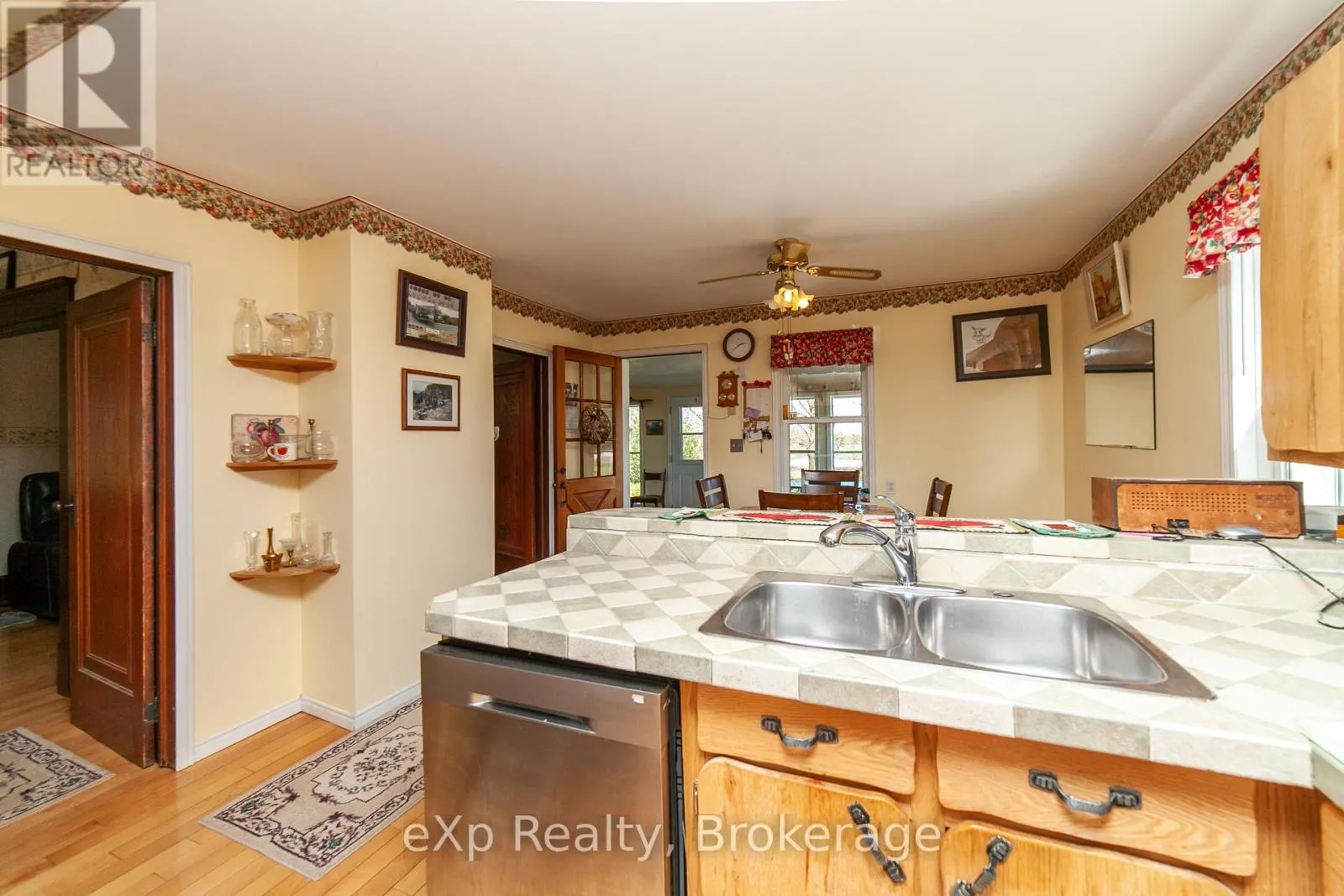 138268 GREY ROAD 112