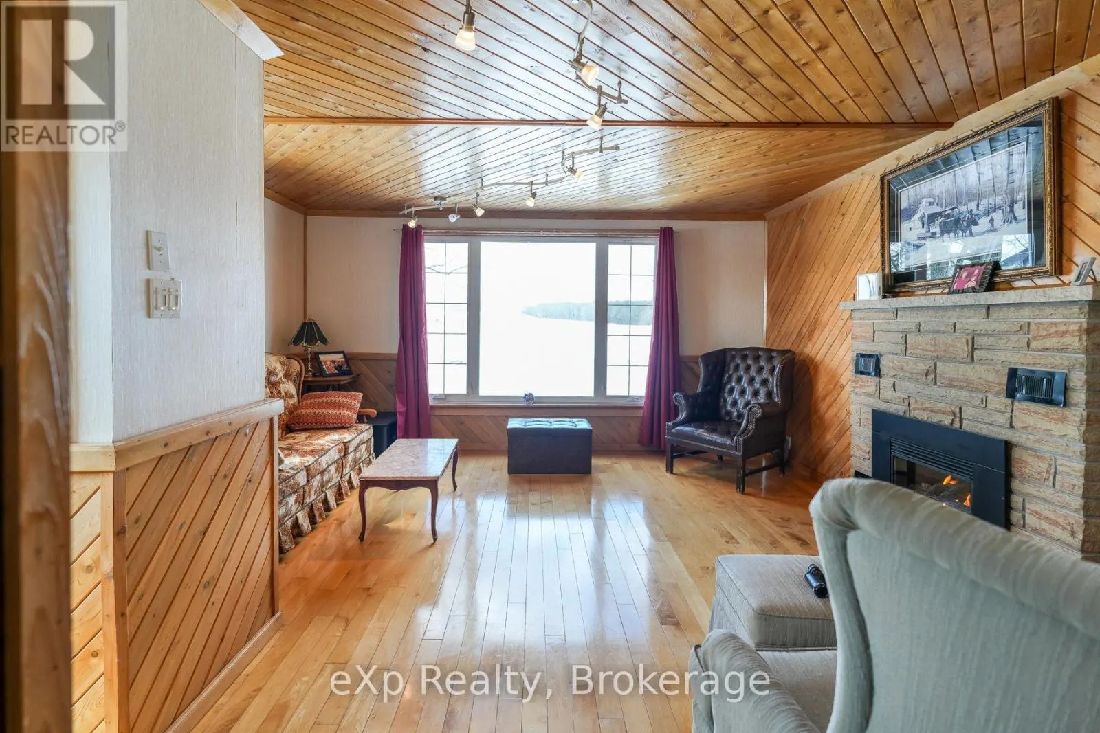 138268 GREY ROAD 112