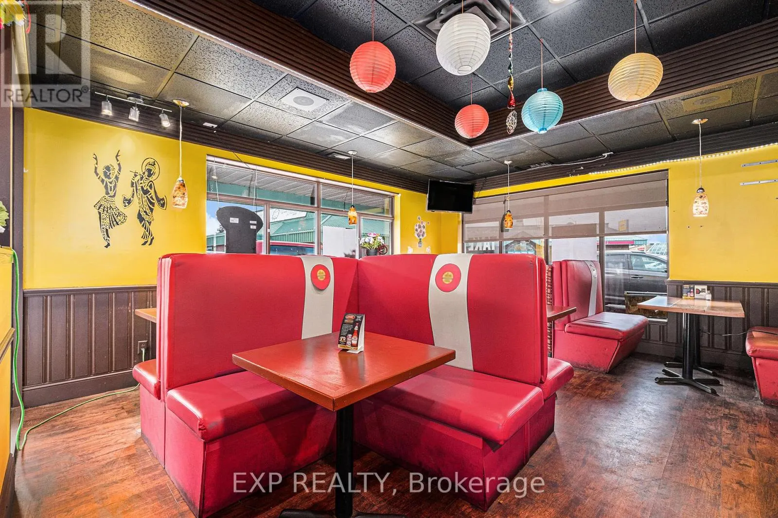 1 - 704 FOURTEENTH STREET W