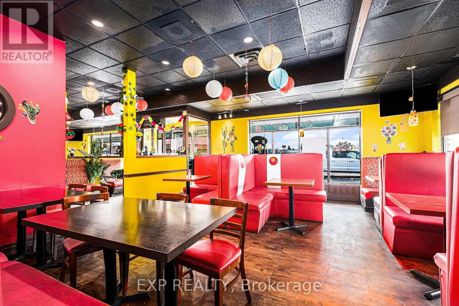 1 - 704 FOURTEENTH STREET W