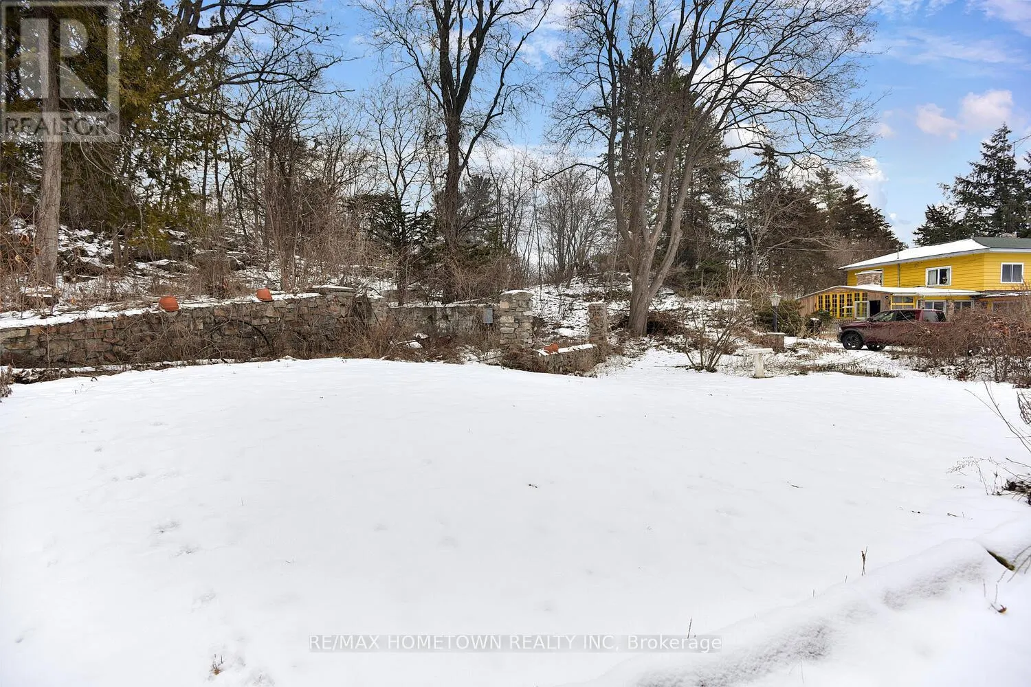 25 VANSTON ROAD