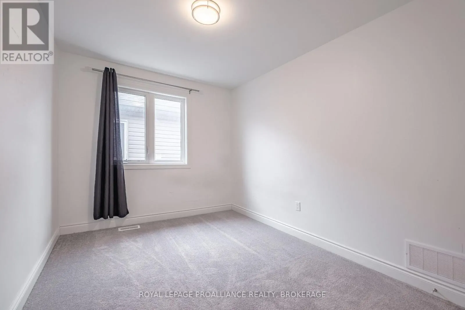 18 MILLCREEK DRIVE