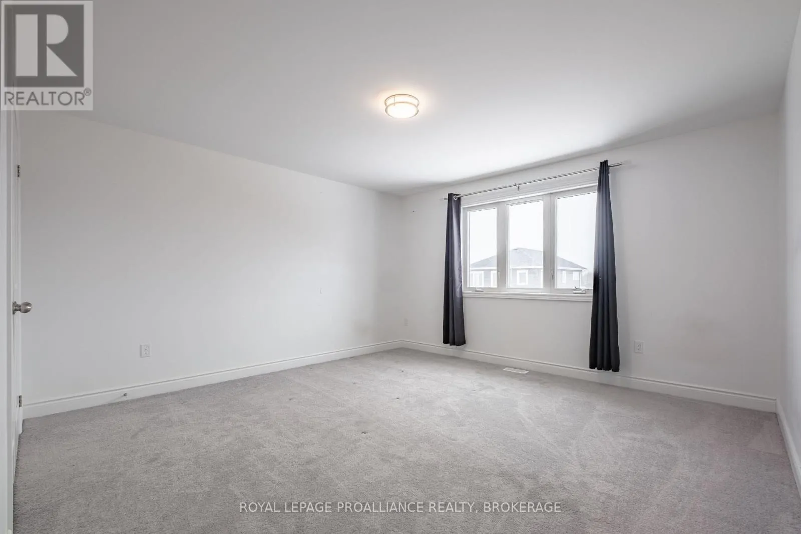 18 MILLCREEK DRIVE