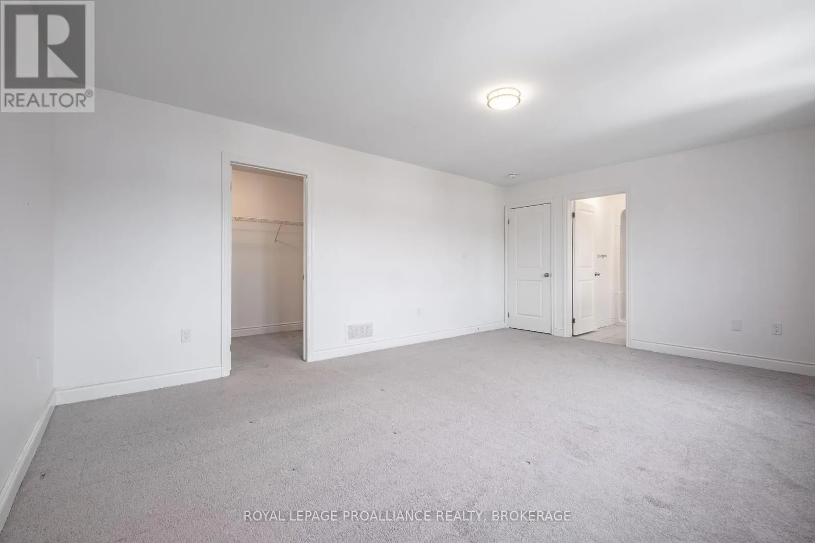 18 MILLCREEK DRIVE