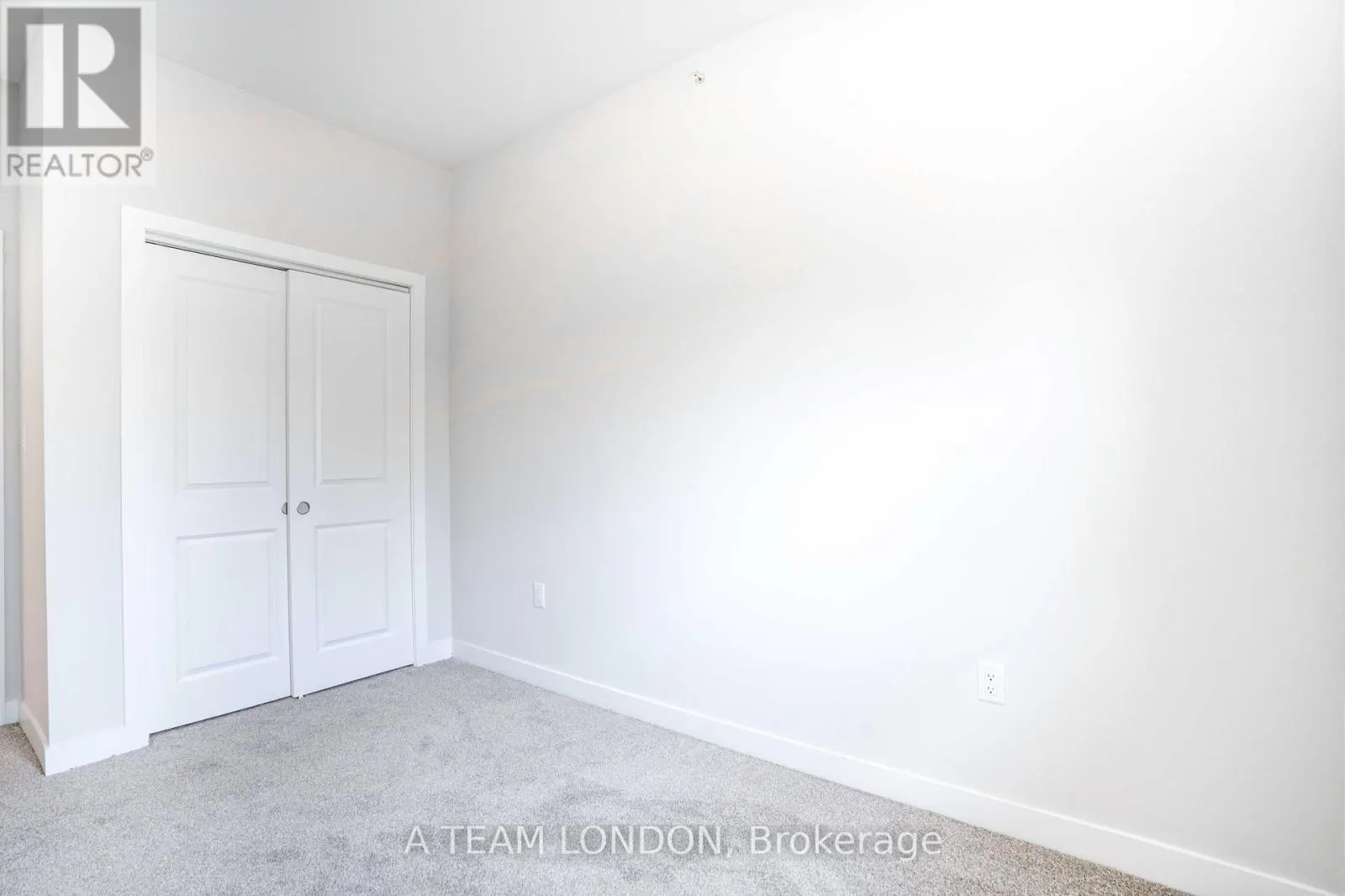 306 - 100 THE PROMENADE, #306