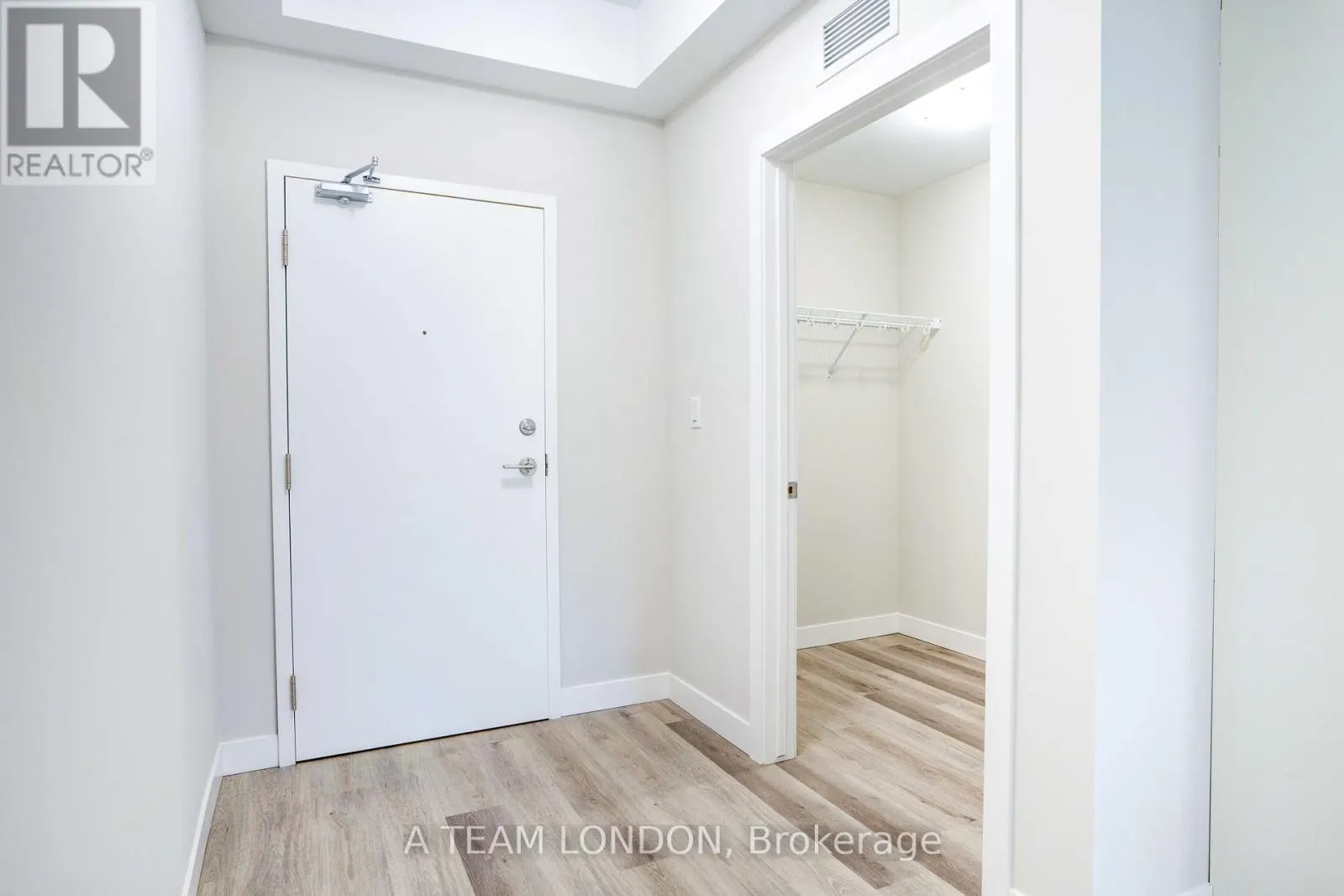 306 - 100 THE PROMENADE, #306