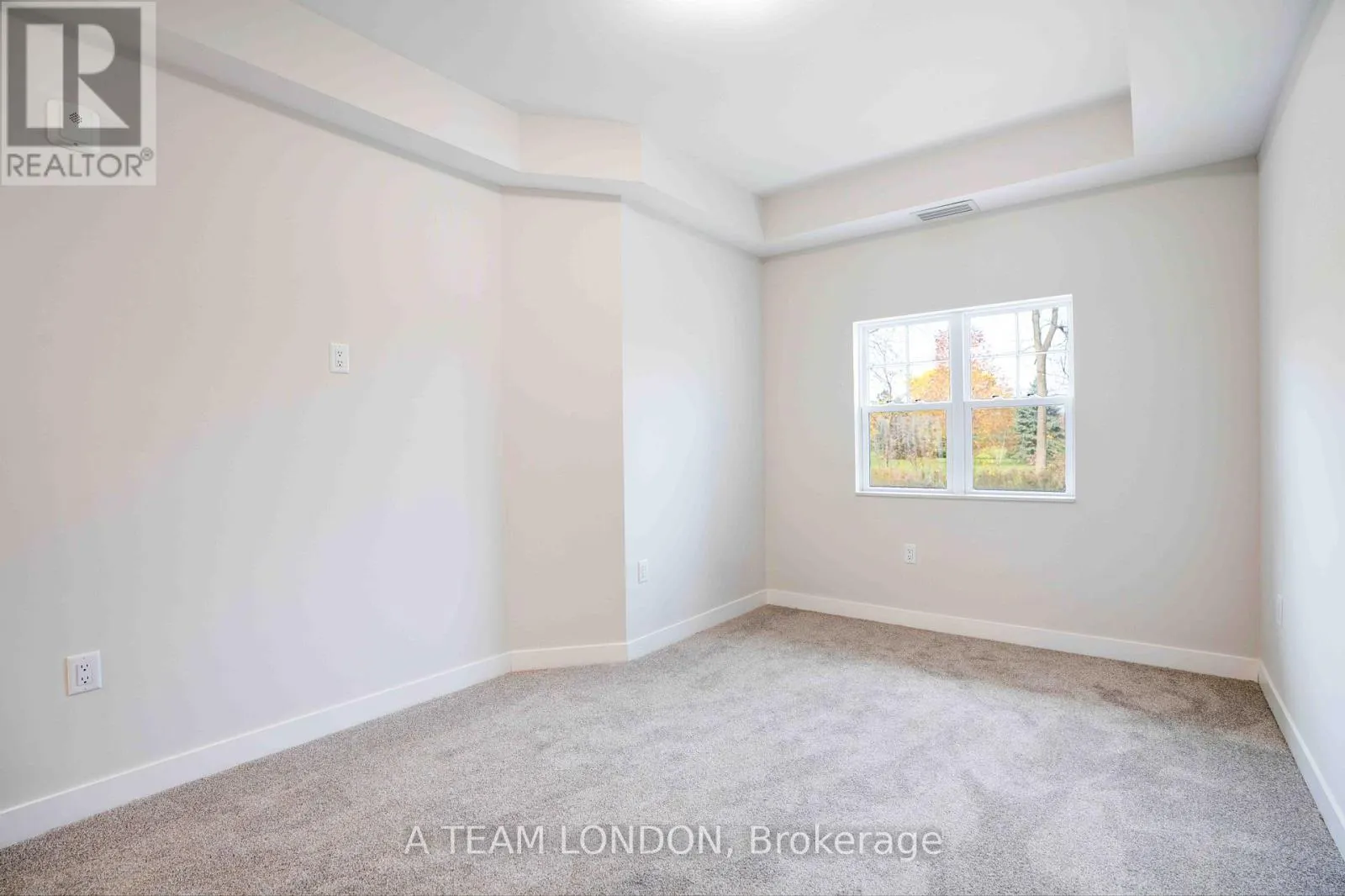 306 - 100 THE PROMENADE, #306