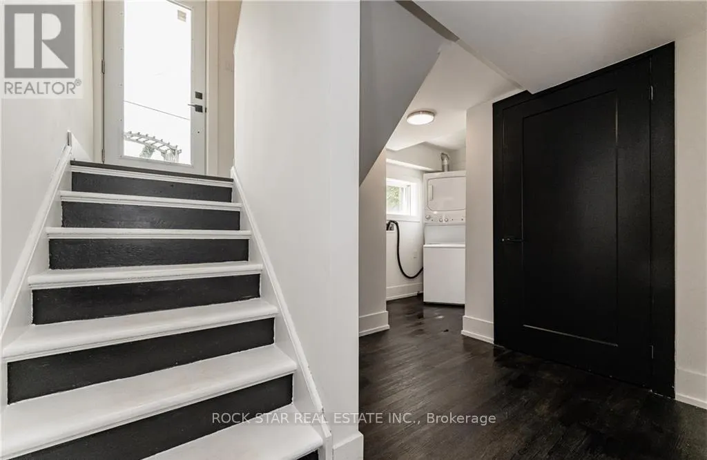 694 UPPER OTTAWA STREET